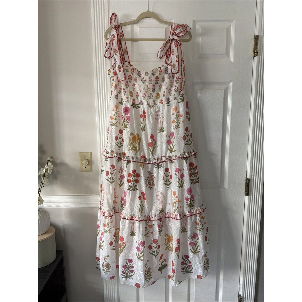 Petal & Pup Aurelia Maxi Dress White Floral XL